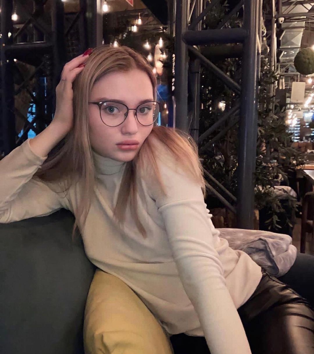 Марго привлекальеная девушка из Белорецк цена от 3000 руб