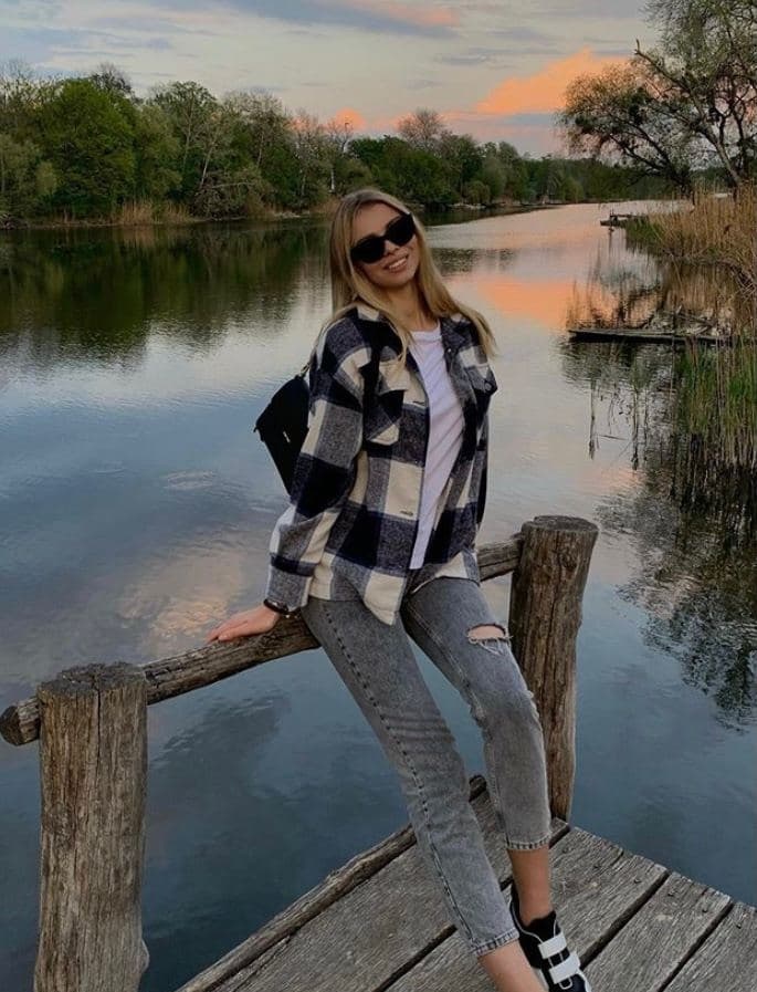 🎥 Люда привлекальеная девушка из Белорецк цена от 3500 руб