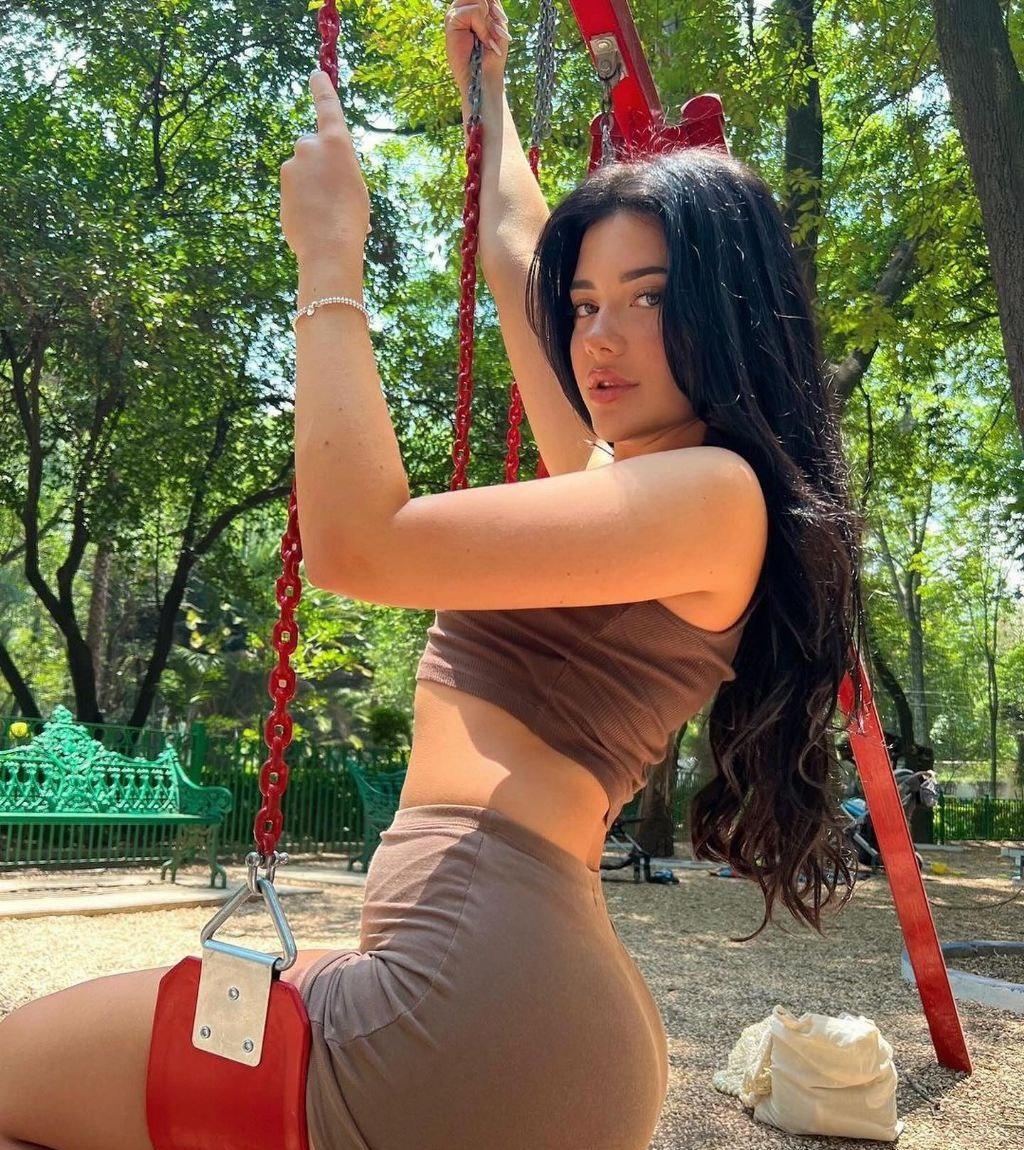 Юлия привлекальеная девушка из Белорецк цена от 4000 руб