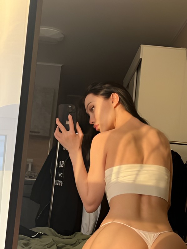 Лизочка привлекательная девушка из Белорецк цена от 10000 руб