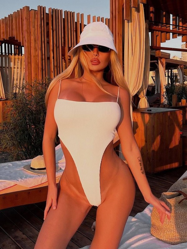 Сюзанна привлекательная девушка из Белорецк цена от 8000 руб